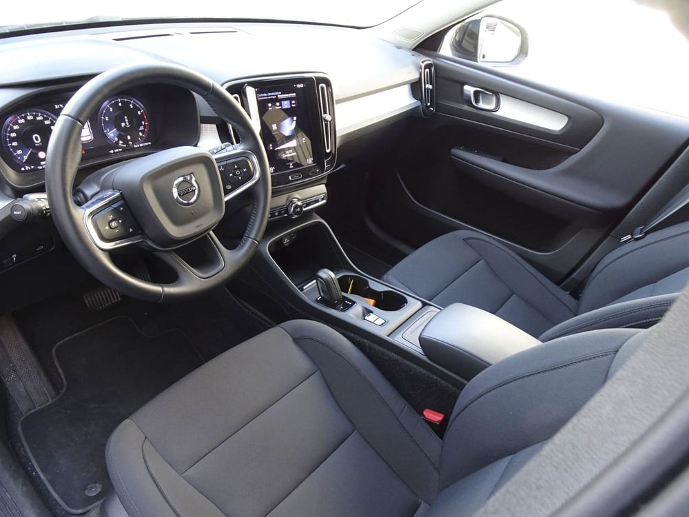 Volvo XC40 usata a Treviso (9)