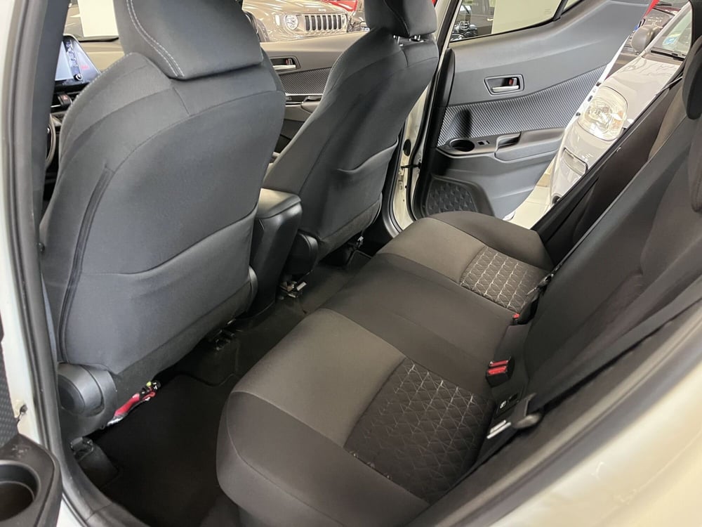 Toyota Toyota C-HR usata a Prato (10)