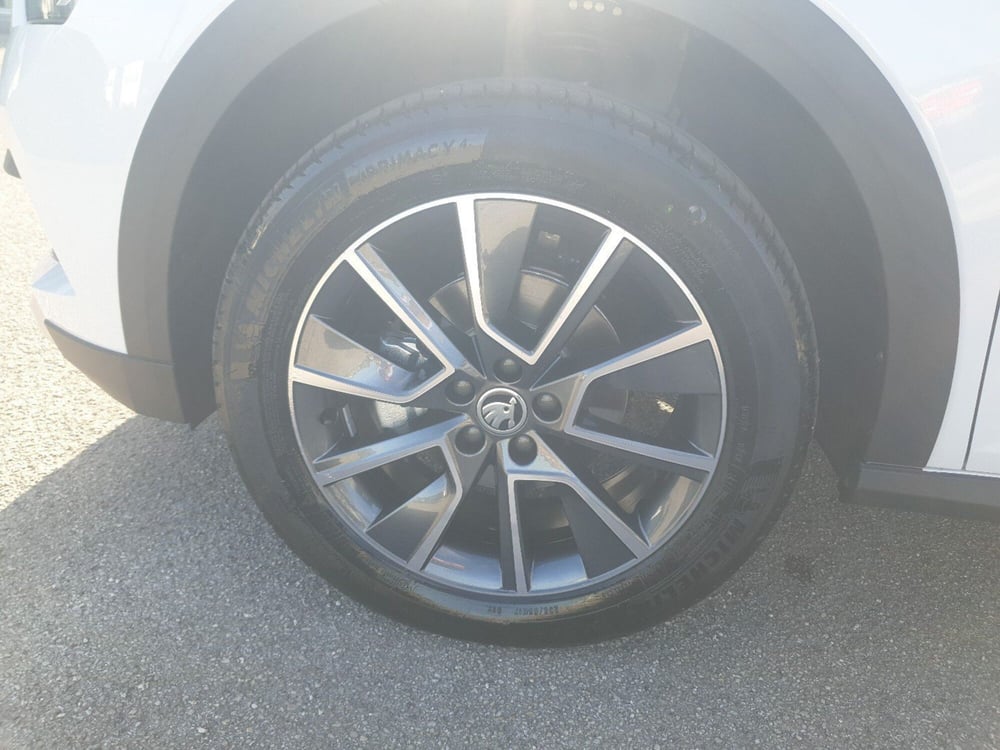 Skoda Kamiq nuova a Ancona (11)