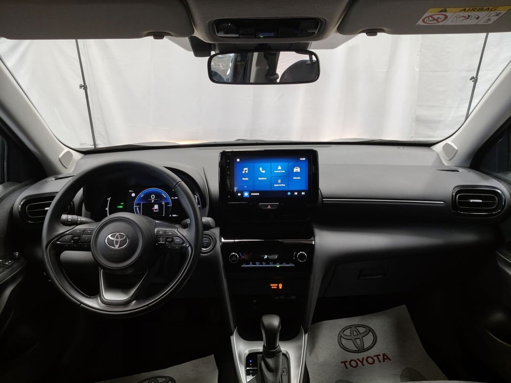 Toyota Yaris Cross usata a Roma (9)