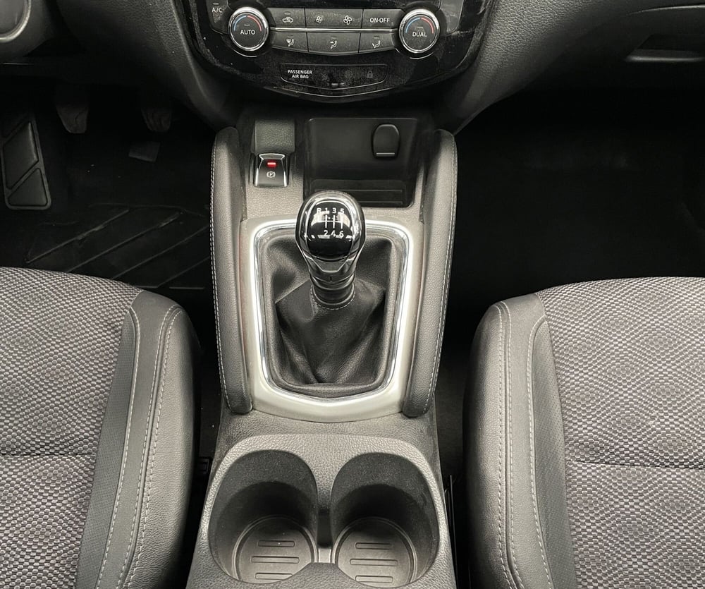 Nissan Qashqai usata a Novara (13)