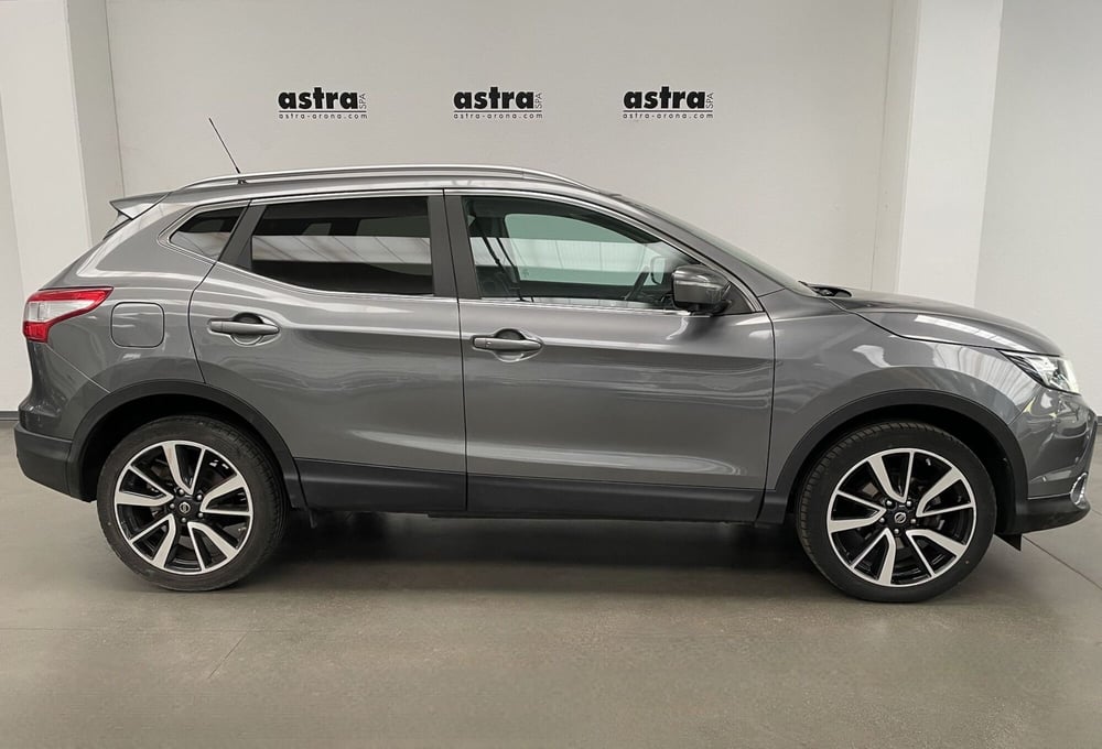Nissan Qashqai usata a Novara (3)