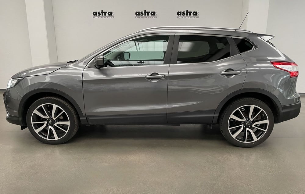 Nissan Qashqai usata a Novara (7)