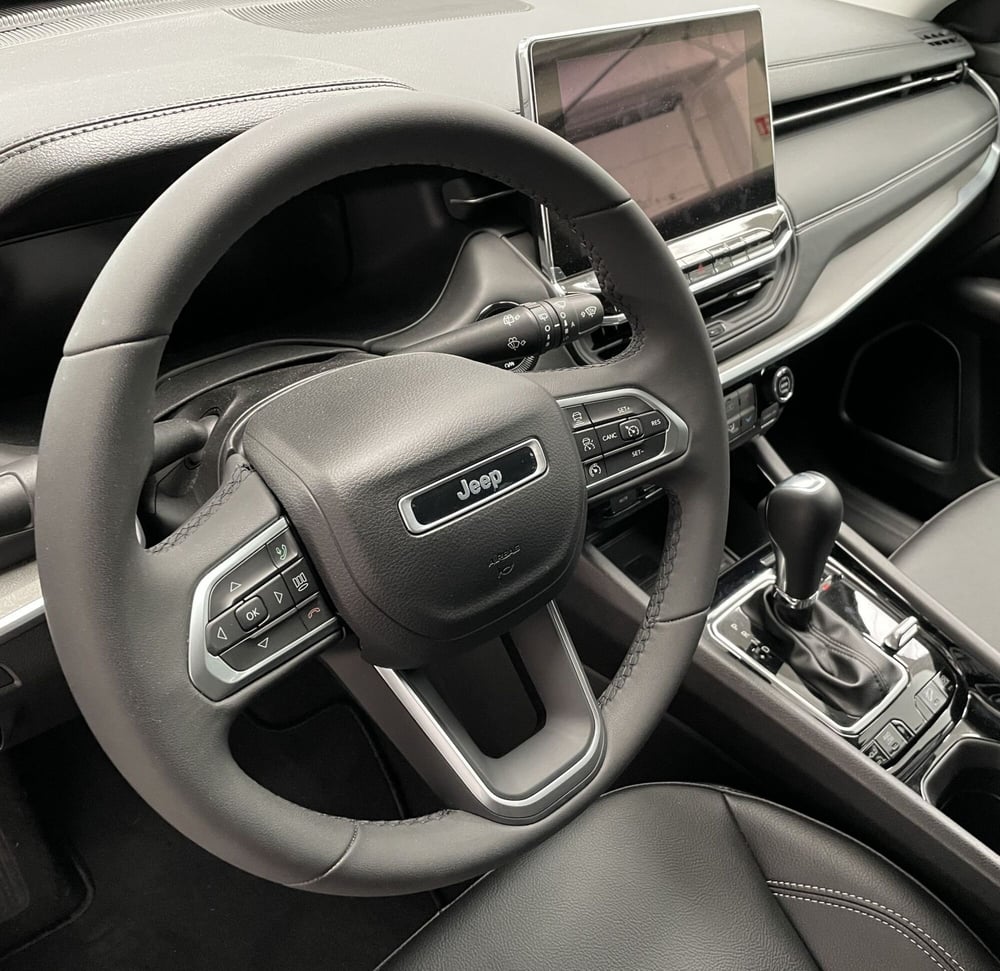 Jeep Compass usata a Novara (18)