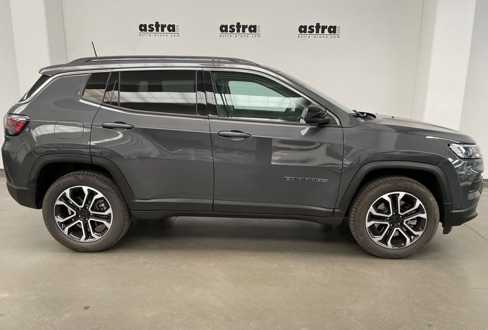 Jeep Compass usata a Novara (3)