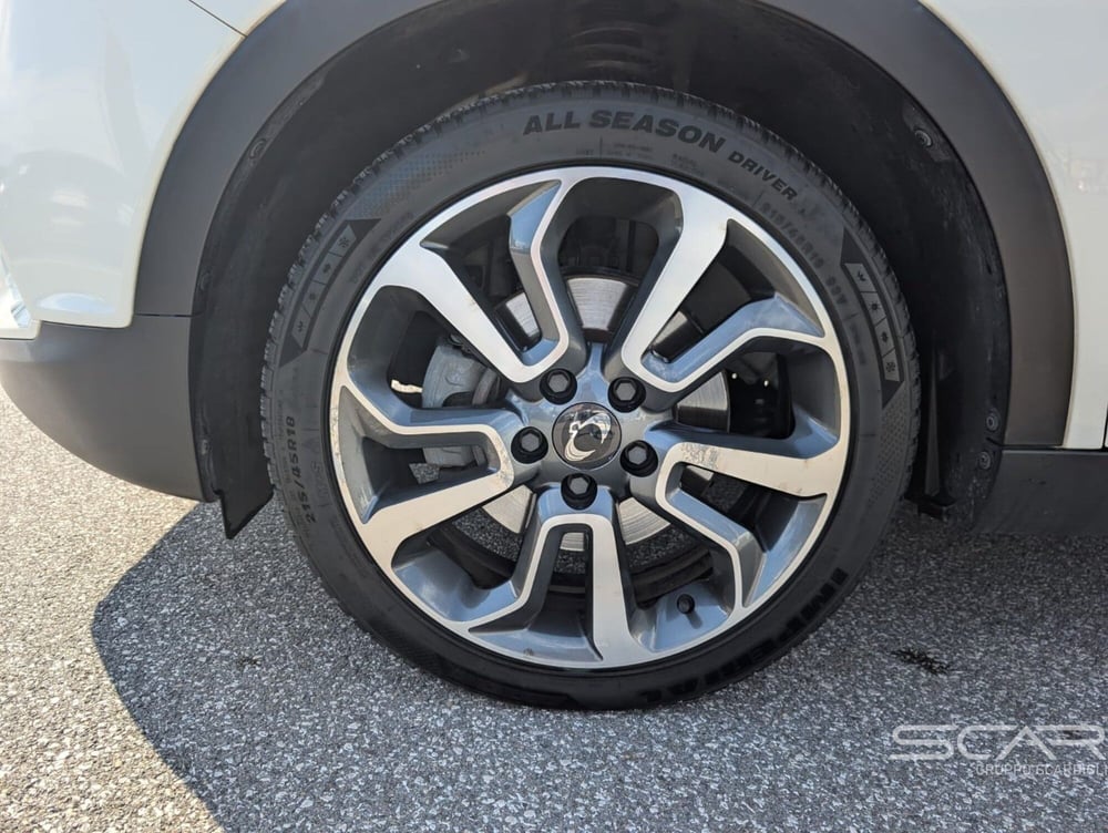 Ssangyong Tivoli usata a Livorno (9)
