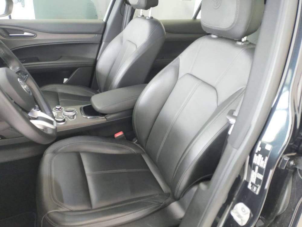 Alfa Romeo Stelvio usata a Reggio Emilia (10)