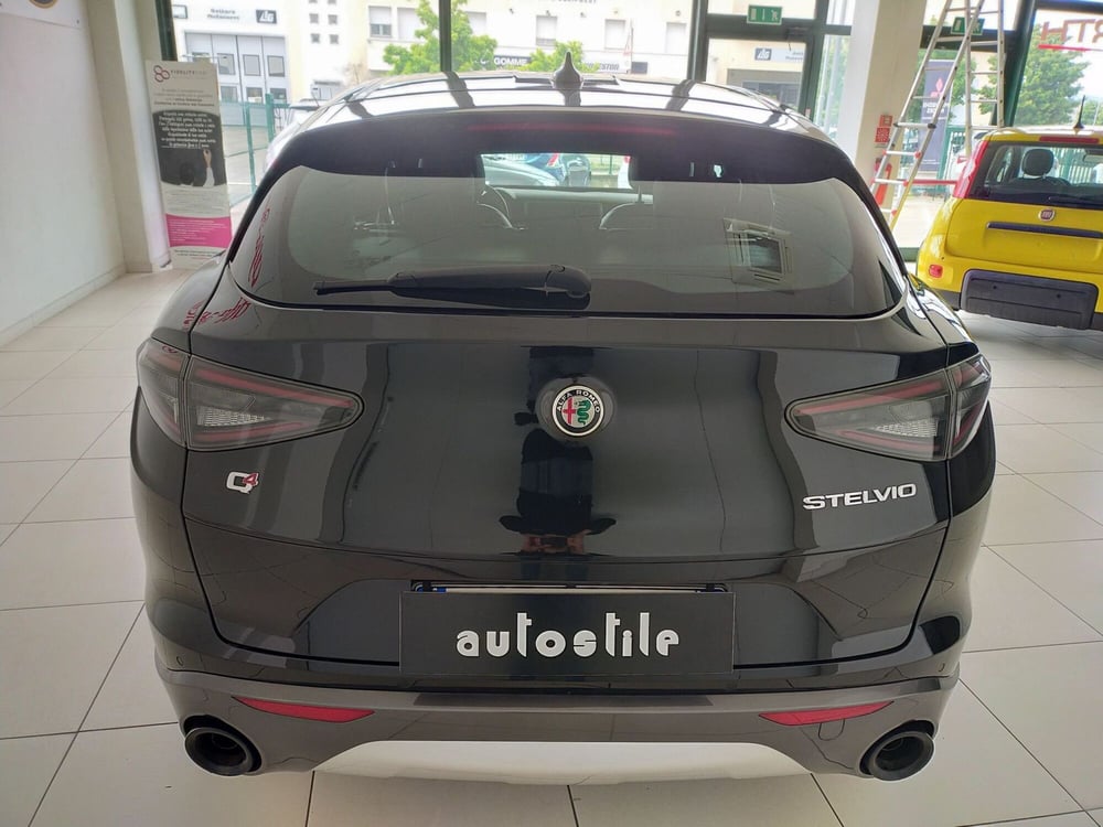 Alfa Romeo Stelvio usata a Reggio Emilia (5)