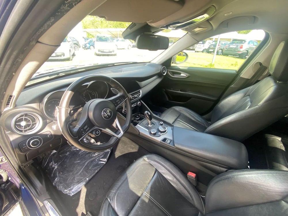Alfa Romeo Giulia usata a La Spezia (10)