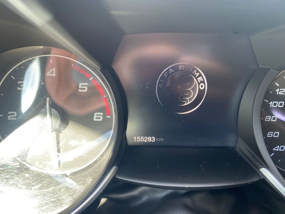 Alfa Romeo Giulia usata a La Spezia (11)
