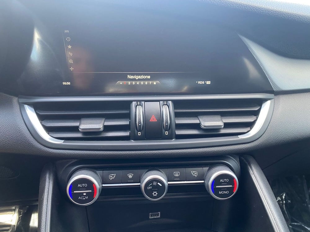 Alfa Romeo Giulia usata a La Spezia (12)
