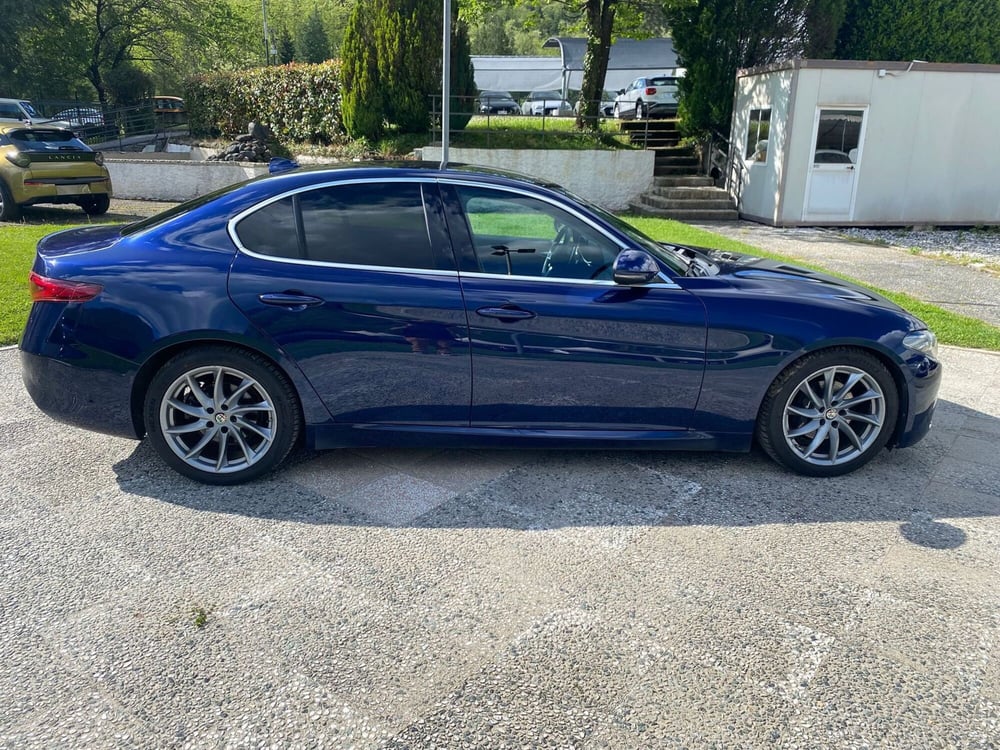 Alfa Romeo Giulia usata a La Spezia (8)