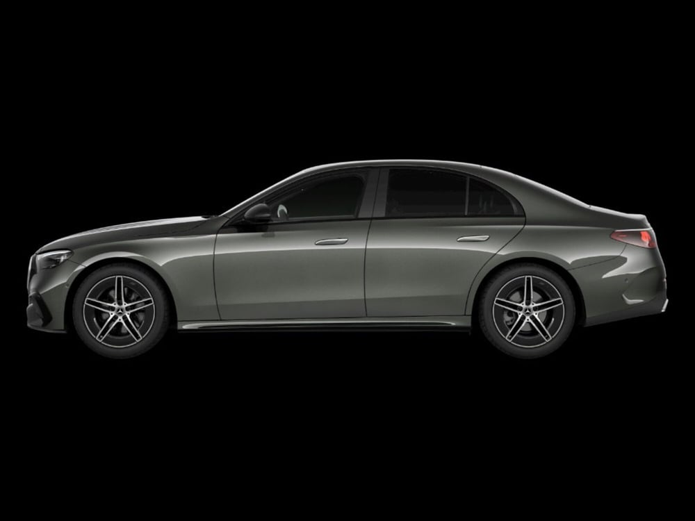 Mercedes-Benz Classe E nuova a Siena (3)