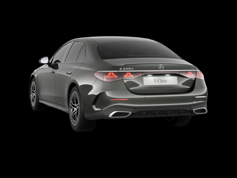 Mercedes-Benz Classe E nuova a Siena (4)