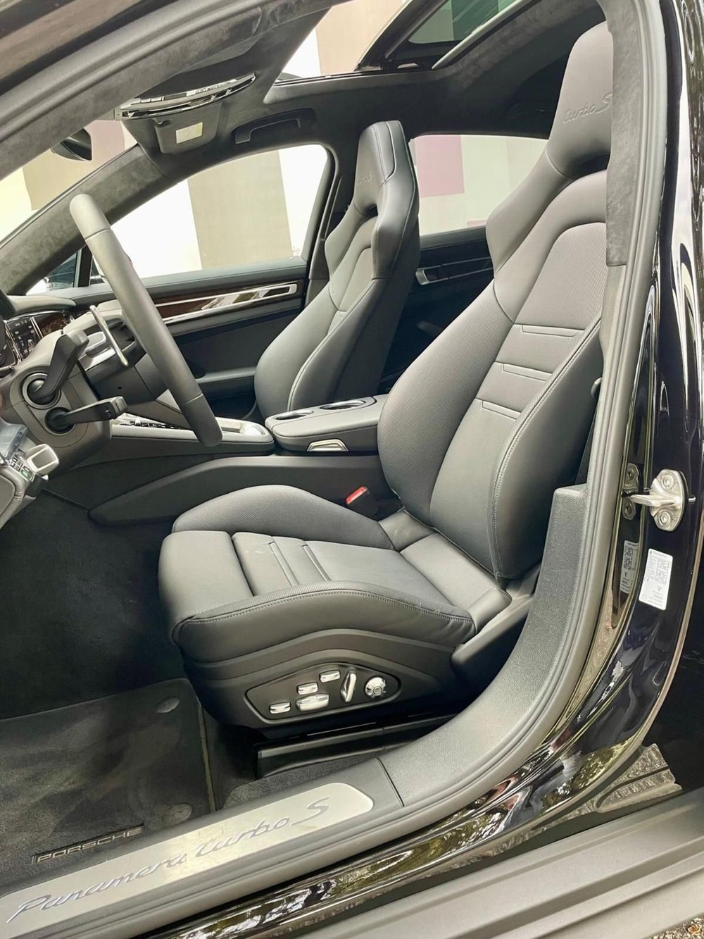 Porsche Panamera usata a Bologna (18)