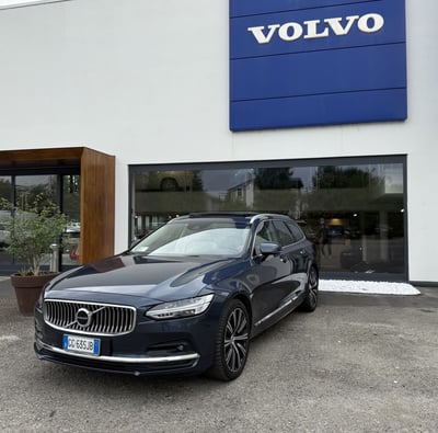 Volvo V90 B4 (d) AWD Geartronic Inscription del 2021 usata a Parma