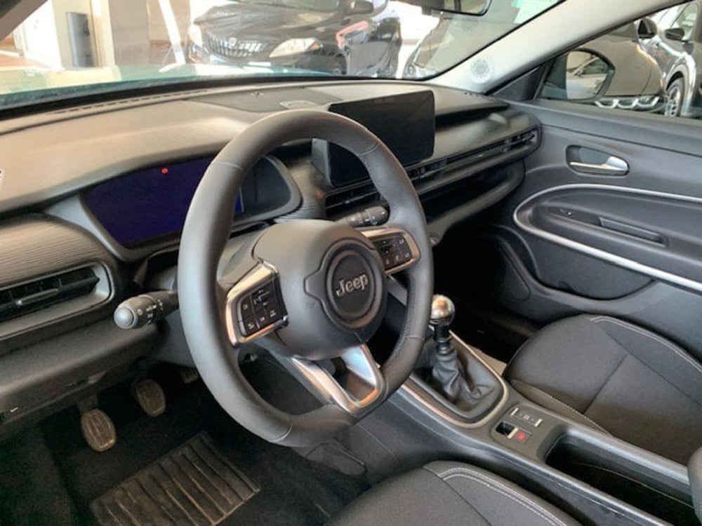 Jeep Avenger usata a Milano (8)