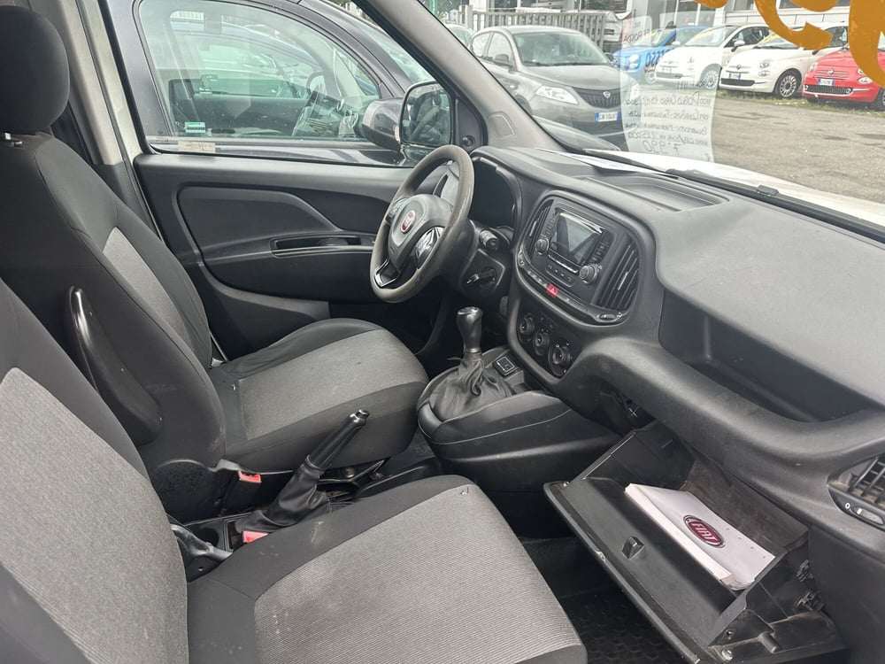 Fiat Doblò Furgone usata a Milano (14)