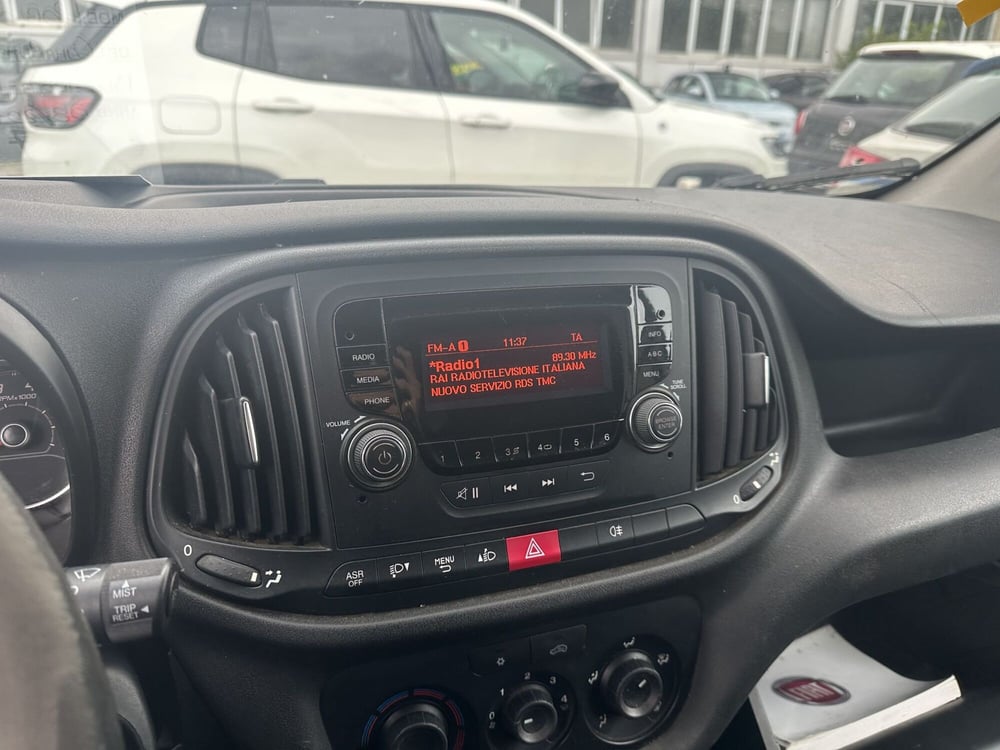 Fiat Doblò Furgone usata a Milano (19)