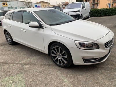 Volvo V60 D6 Twin Engine Geartronic Summum del 2017 usata a Sesto San Giovanni
