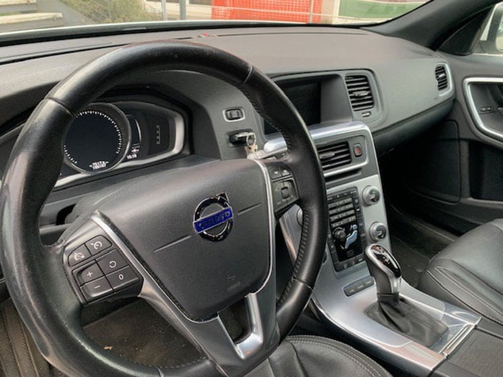 Volvo V60 usata a Milano (11)