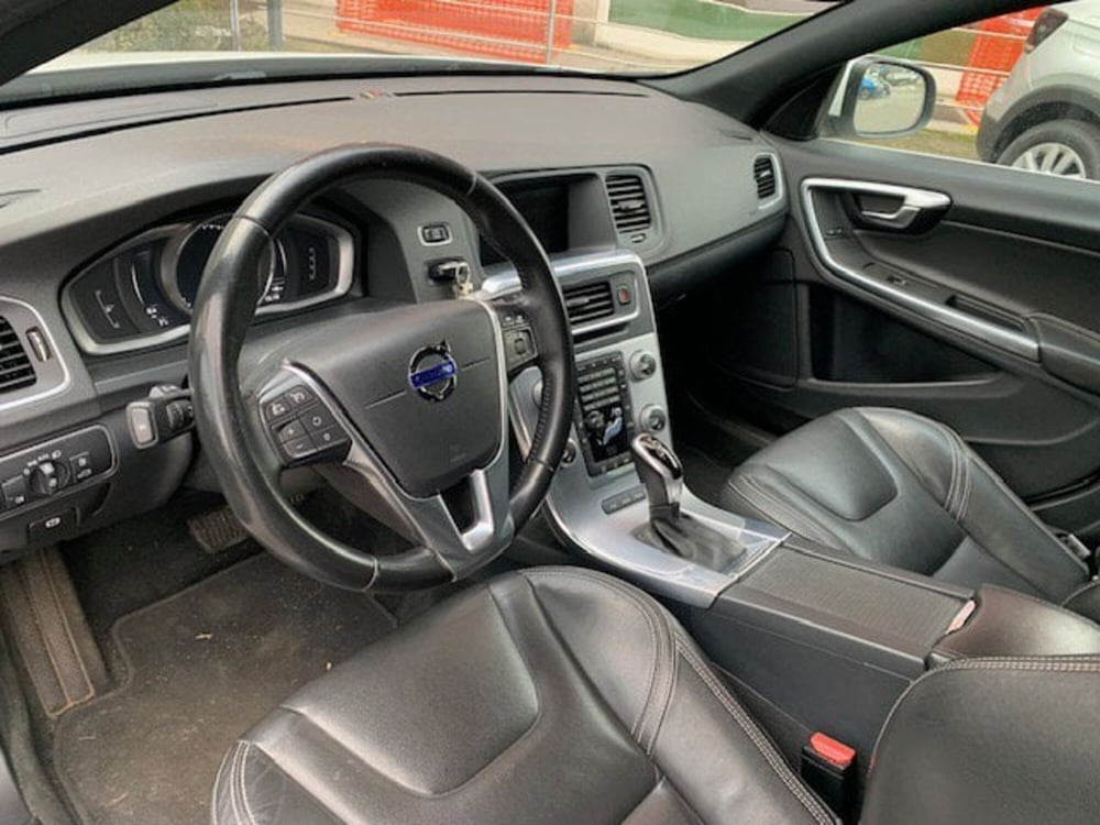 Volvo V60 usata a Milano (9)
