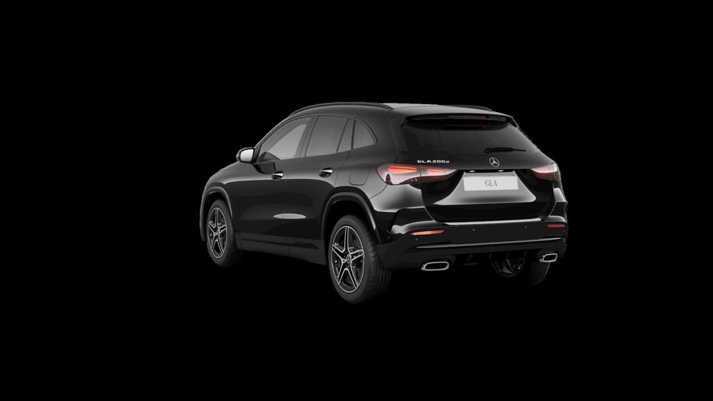 Mercedes-Benz GLA SUV nuova a Milano (3)