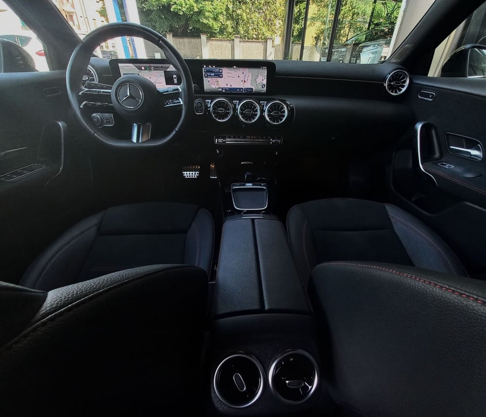Mercedes-Benz Classe A usata a Milano (8)