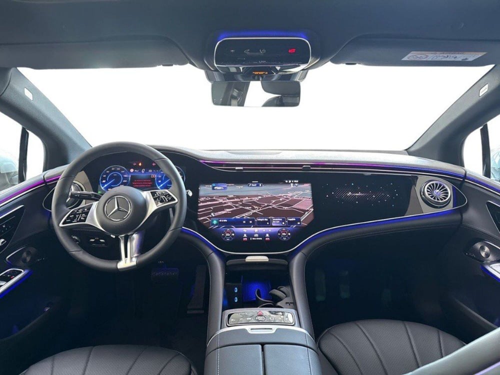 Mercedes-Benz EQE nuova a Rimini (10)