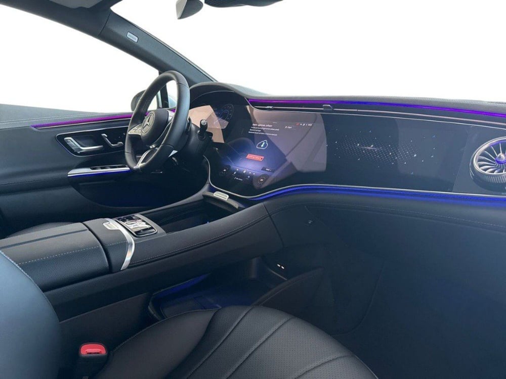 Mercedes-Benz EQE nuova a Rimini (12)