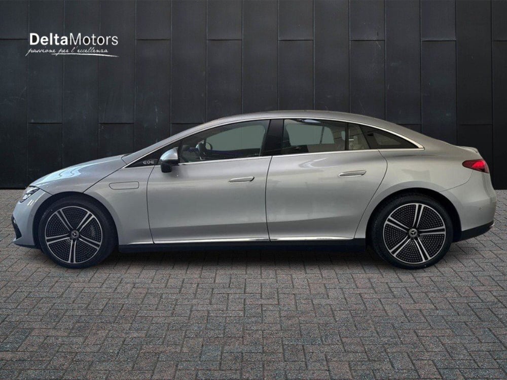 Mercedes-Benz EQE nuova a Rimini (4)