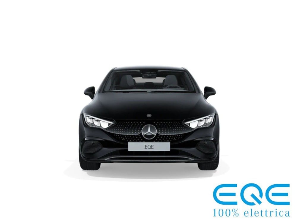 Mercedes-Benz EQE nuova a Macerata (8)