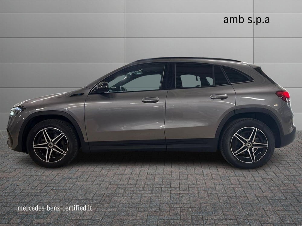 Mercedes-Benz EQA usata a Napoli (6)