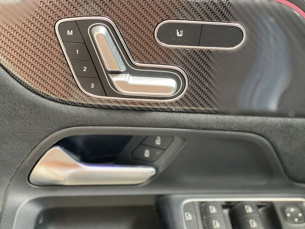 Mercedes-Benz GLA SUV usata a Napoli (11)