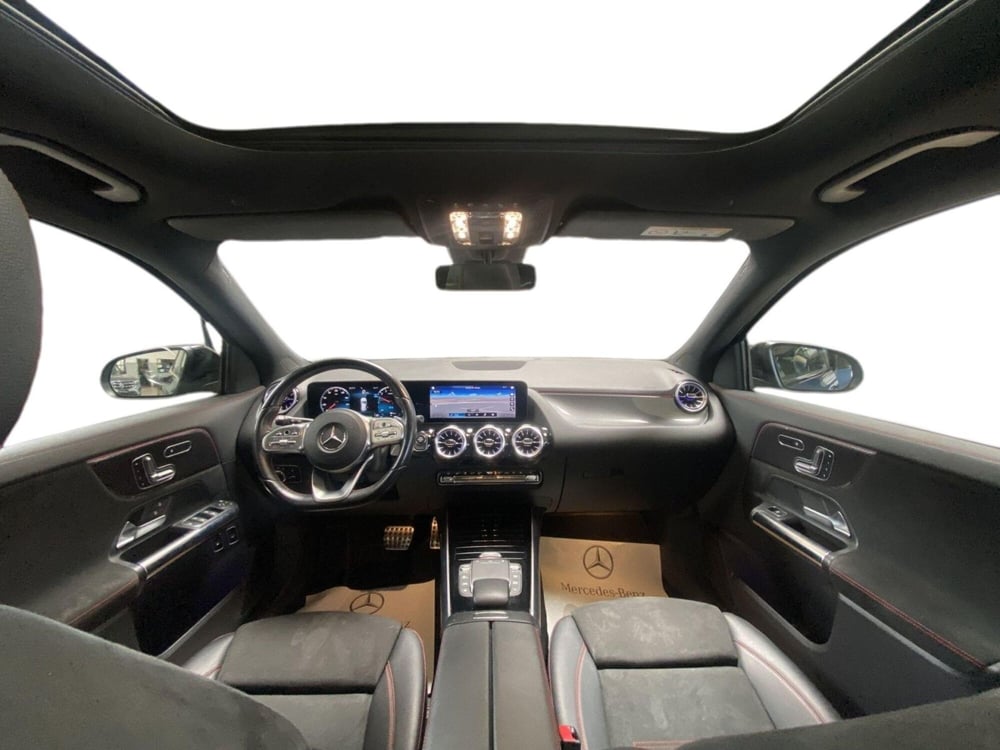 Mercedes-Benz GLA SUV usata a Napoli (15)