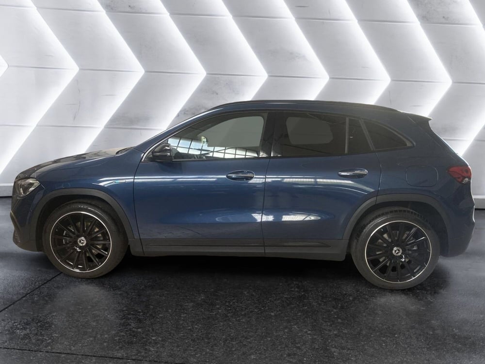 Mercedes-Benz GLA SUV usata a Napoli (4)
