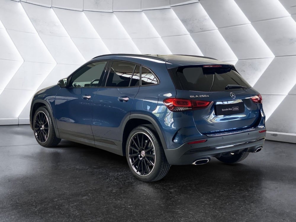 Mercedes-Benz GLA SUV usata a Napoli (6)