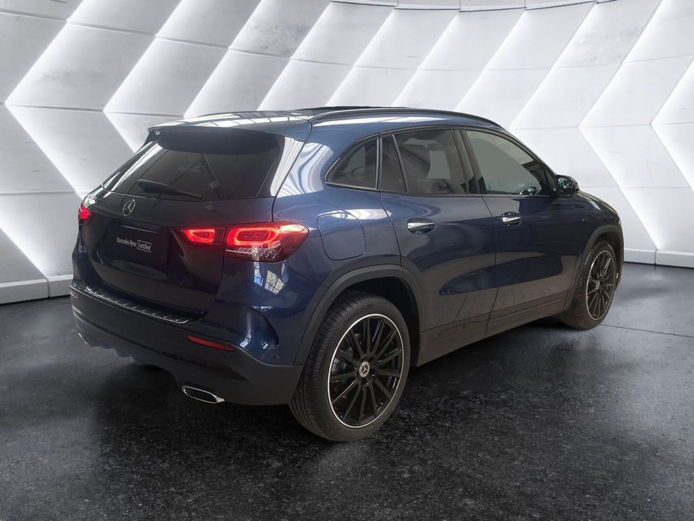 Mercedes-Benz GLA SUV usata a Napoli (7)