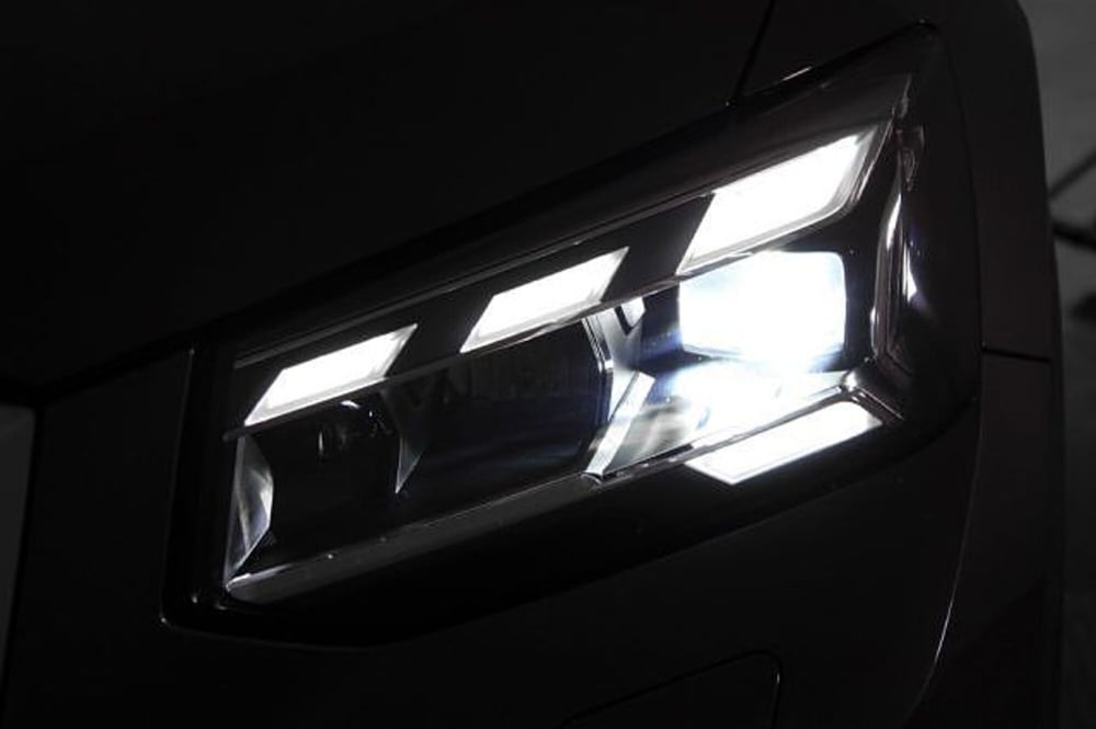 Audi Q2 usata a Novara (11)