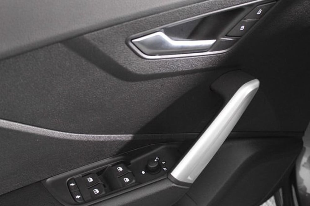 Audi Q2 usata a Novara (9)