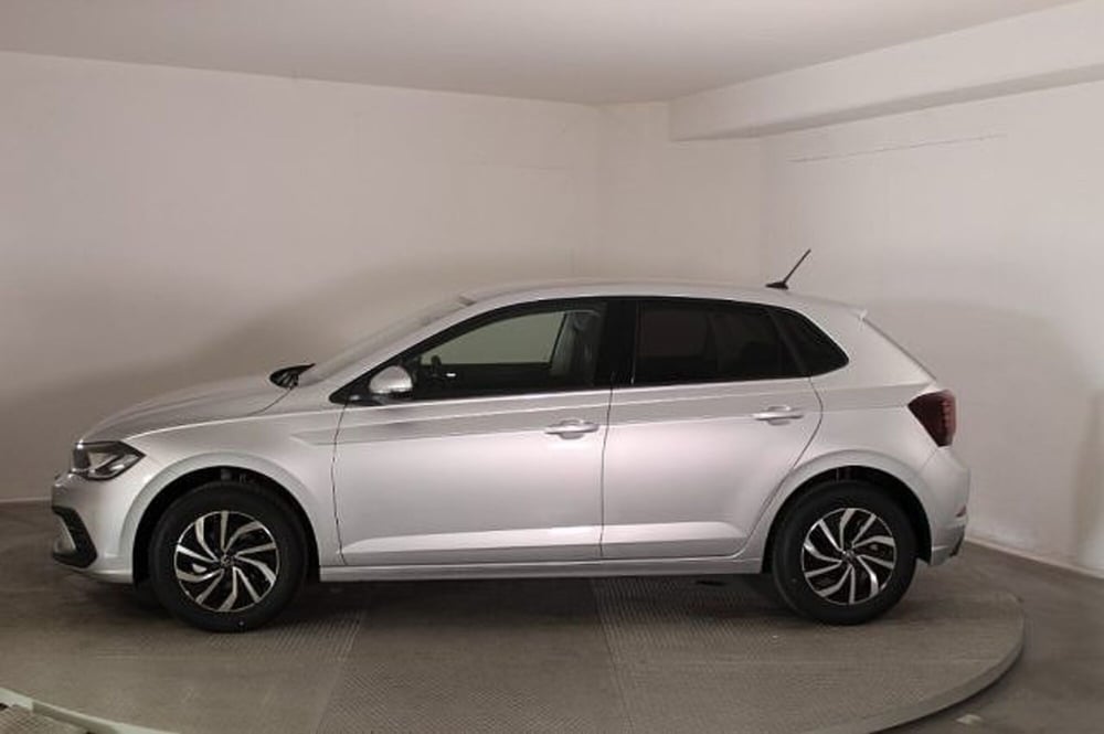 Volkswagen Polo nuova a Novara (3)