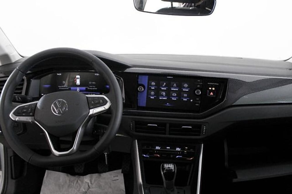 Volkswagen Polo nuova a Novara (6)