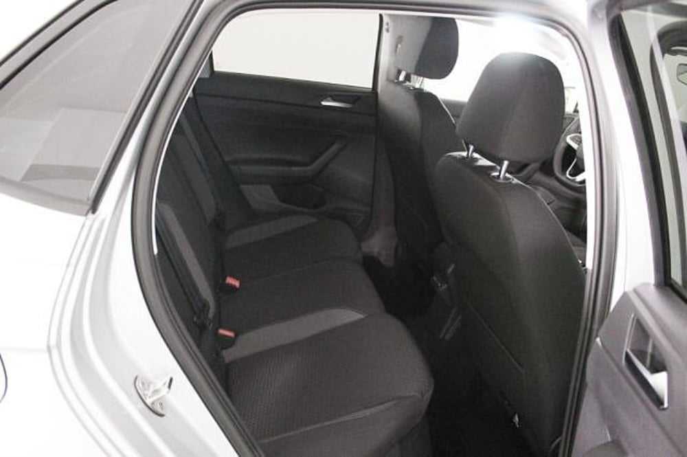 Volkswagen Polo nuova a Novara (9)