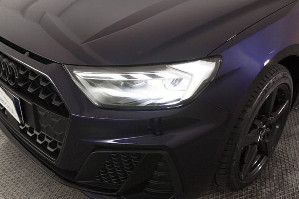 Audi A1 Sportback nuova a Novara (9)