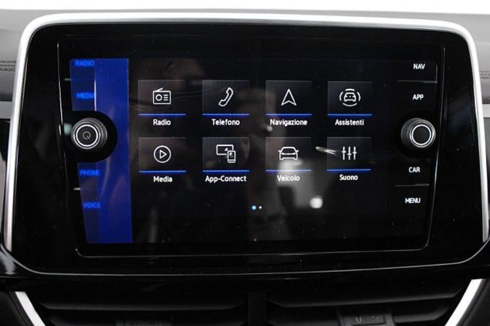 Volkswagen T-Roc Cabrio nuova a Novara (13)