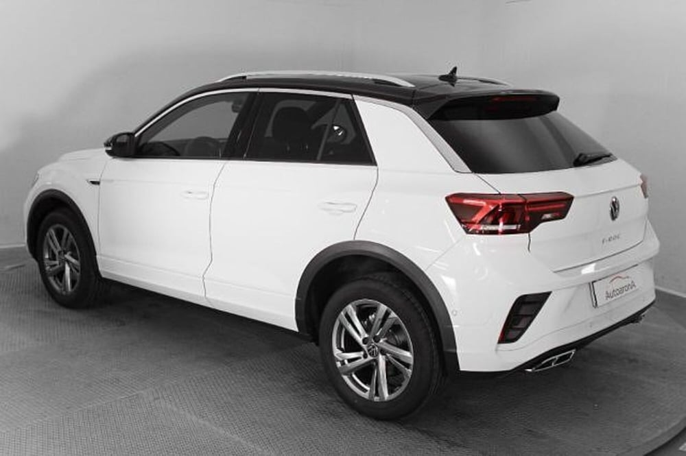 Volkswagen T-Roc Cabrio nuova a Novara (4)