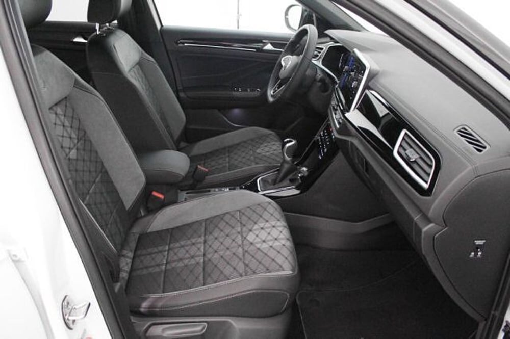 Volkswagen T-Roc Cabrio nuova a Novara (8)