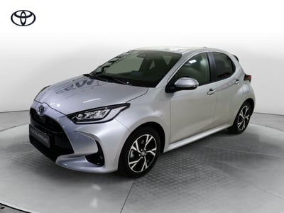Toyota Yaris 1.5 Hybrid 5 porte Trend nuova a Salerno