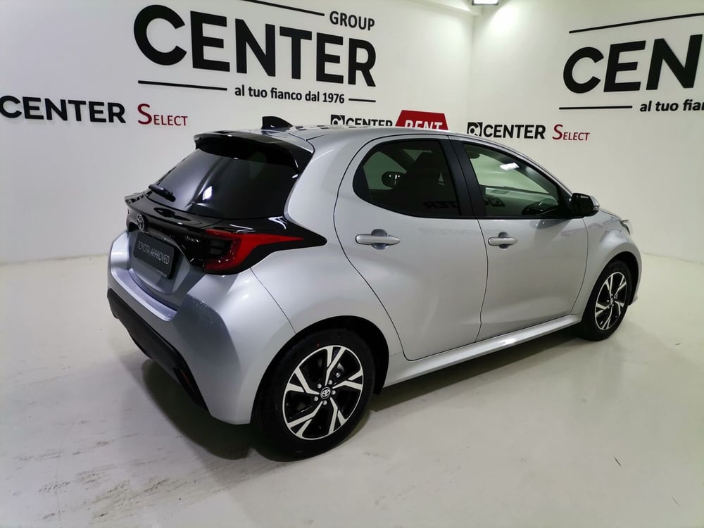 Toyota Yaris nuova a Salerno (6)