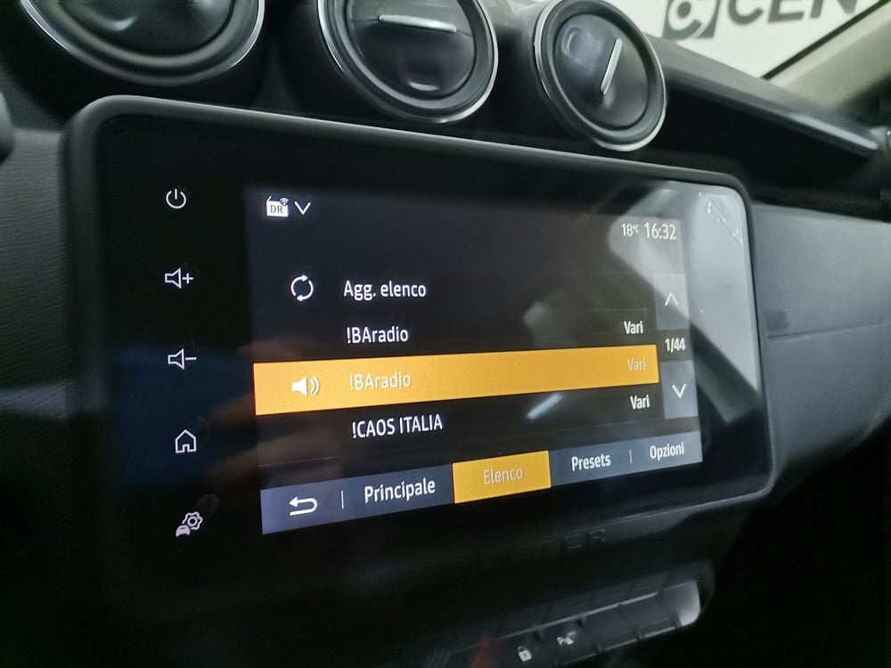 Dacia Duster usata a Salerno (12)